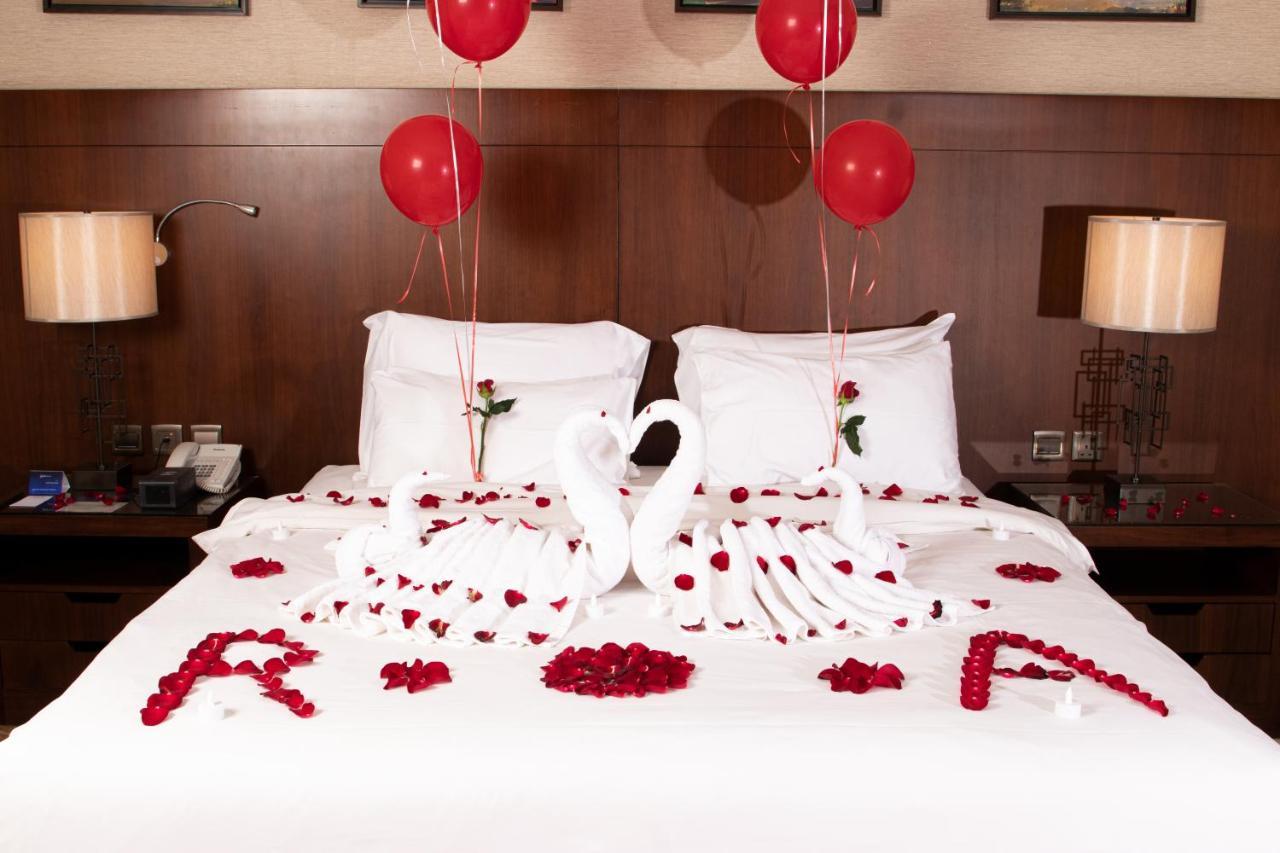 Radisson Blu Hotel, Бурайда Екстериор снимка